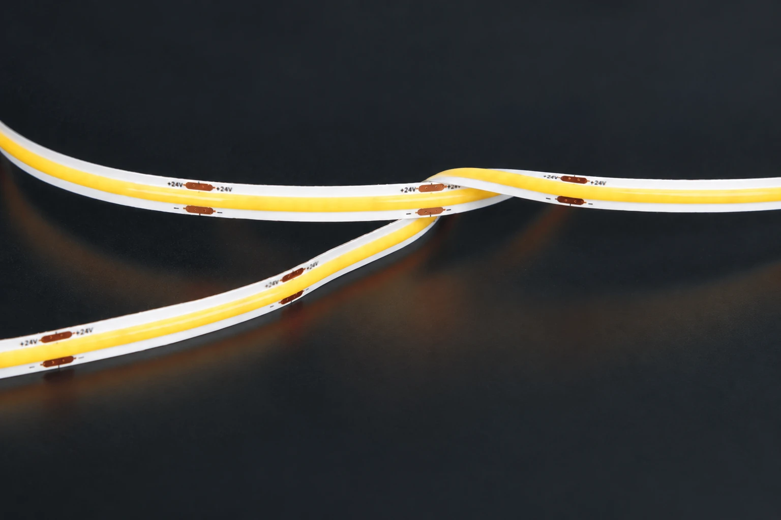 Detail of 24V 8mm COB LED strip